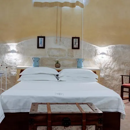 Masseria La Macchiola & Corti Del Mito Villa Spongano Kamer foto
